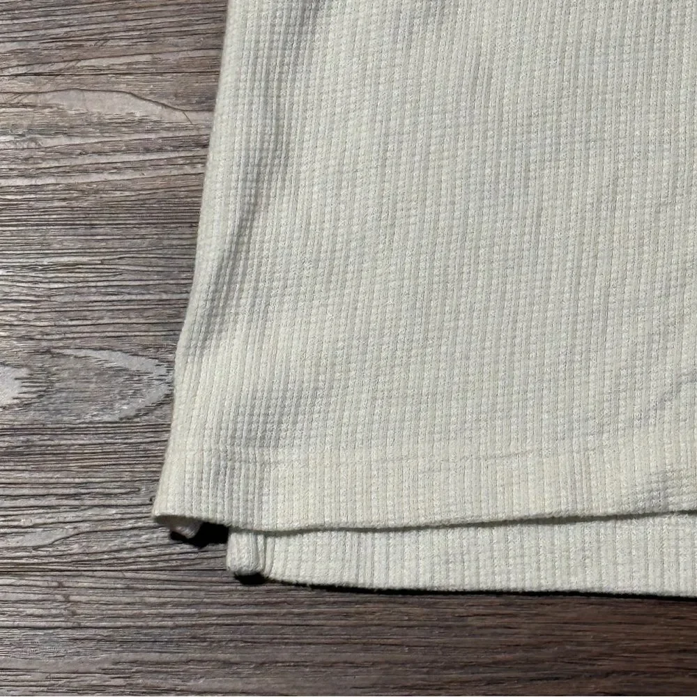 Banana Republic Men's Texture Striped Cream Polo Shirt With Pocket Size Medium